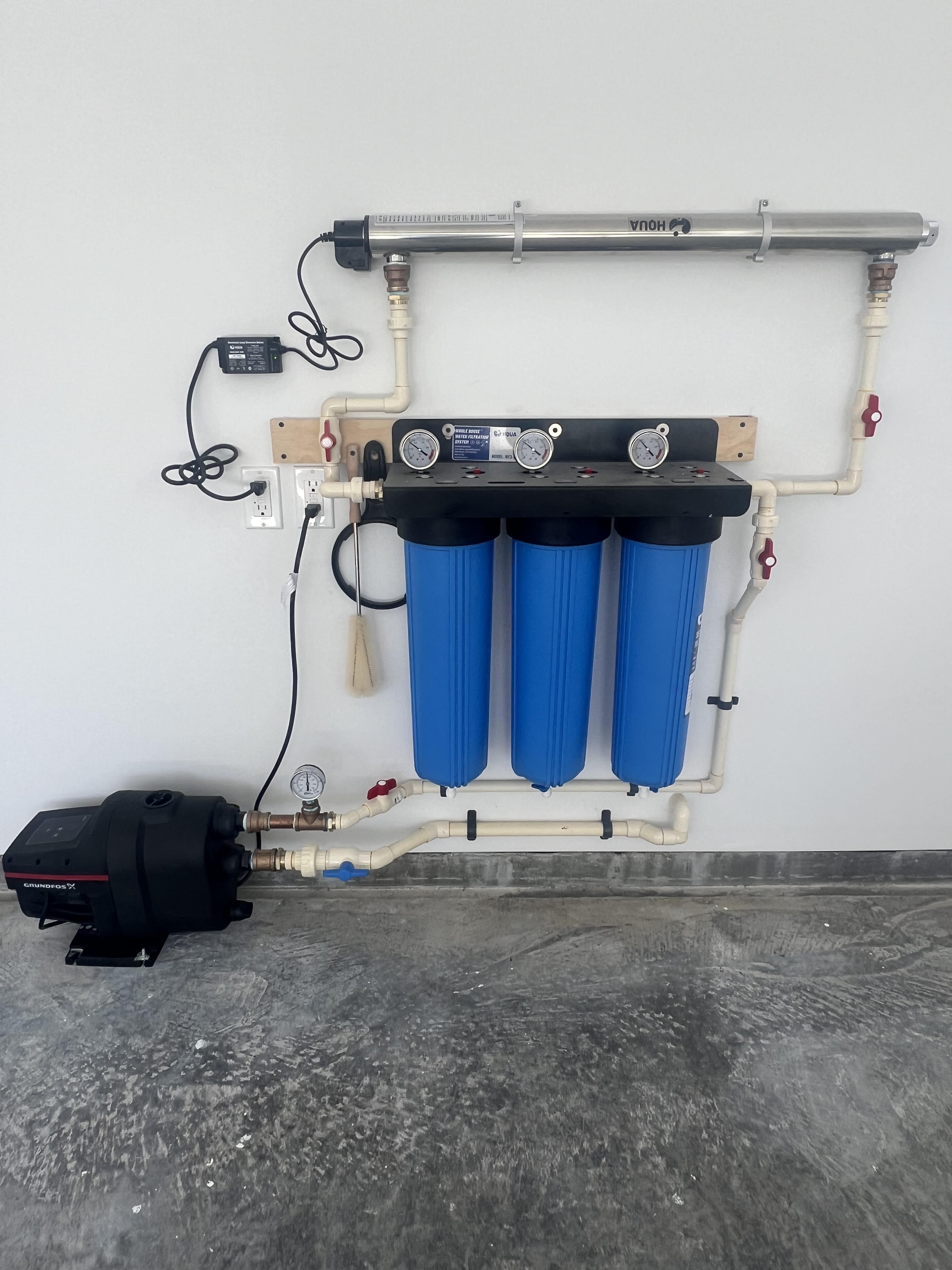 11-3234 Volcano Road Volcano, HI 96785 - Photo 8 of 23 a view of a closet area