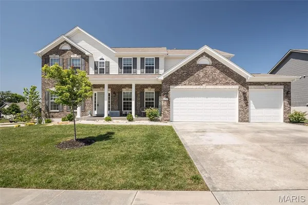$619,900 | 237 Mason Glen Drive, Lake St. Louis, MO 63367
