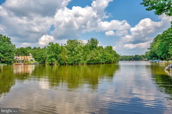 $575,000 | 1915 Lakeview Parkway, Locust Grove, VA 22508