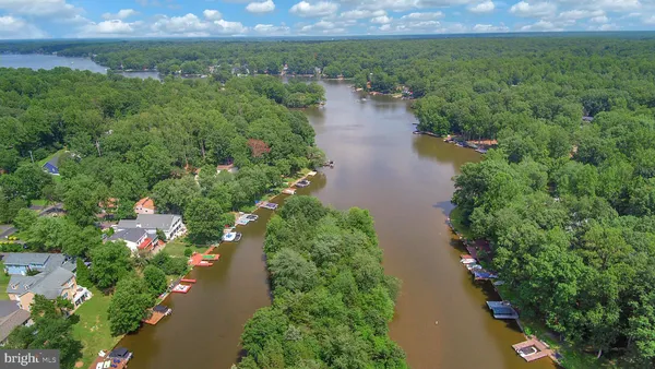 $575,000 | 1915 Lakeview Parkway, Locust Grove, VA 22508