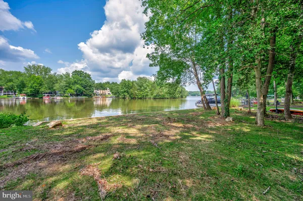$575,000 | 1915 Lakeview Parkway, Locust Grove, VA 22508