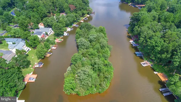 $575,000 | 1915 Lakeview Parkway, Locust Grove, VA 22508