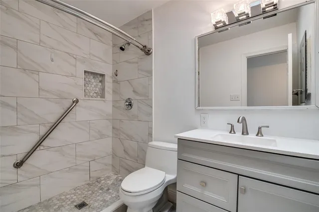 $325,400 | 9017 Linda Vista Drive, Rowlett, TX 75088