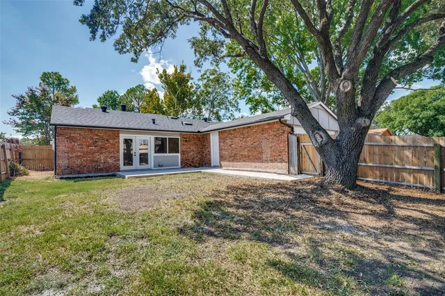 $325,400 | 9017 Linda Vista Drive, Rowlett, TX 75088