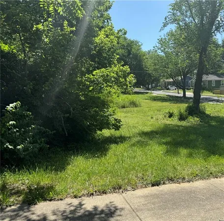 $25,000 | 2327 Woodland Avenue, Kansas City, MO 64127
