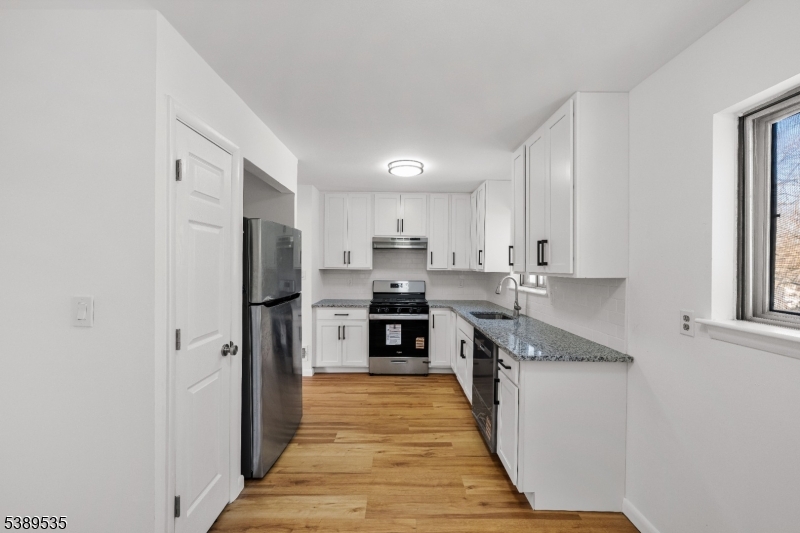 24 Conerly Road Somerset, NJ 08873 - Photo 12 of 50