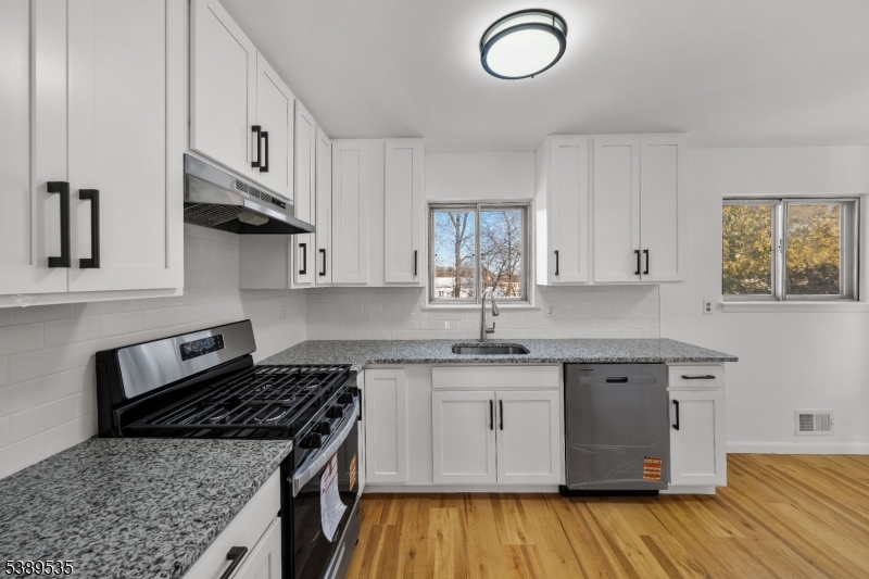 24 Conerly Road Somerset, NJ 08873 - Photo 14 of 50