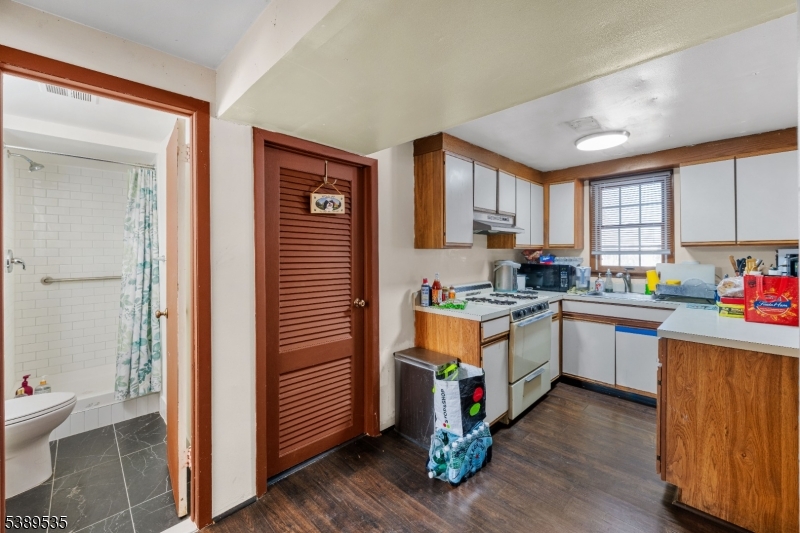 24 Conerly Road Somerset, NJ 08873 - Photo 39 of 50