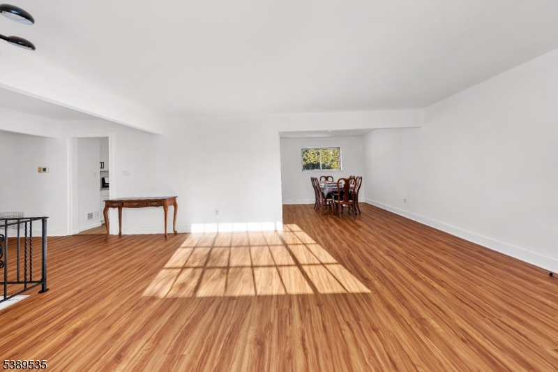 24 Conerly Road Somerset, NJ 08873 - Photo 8 of 50