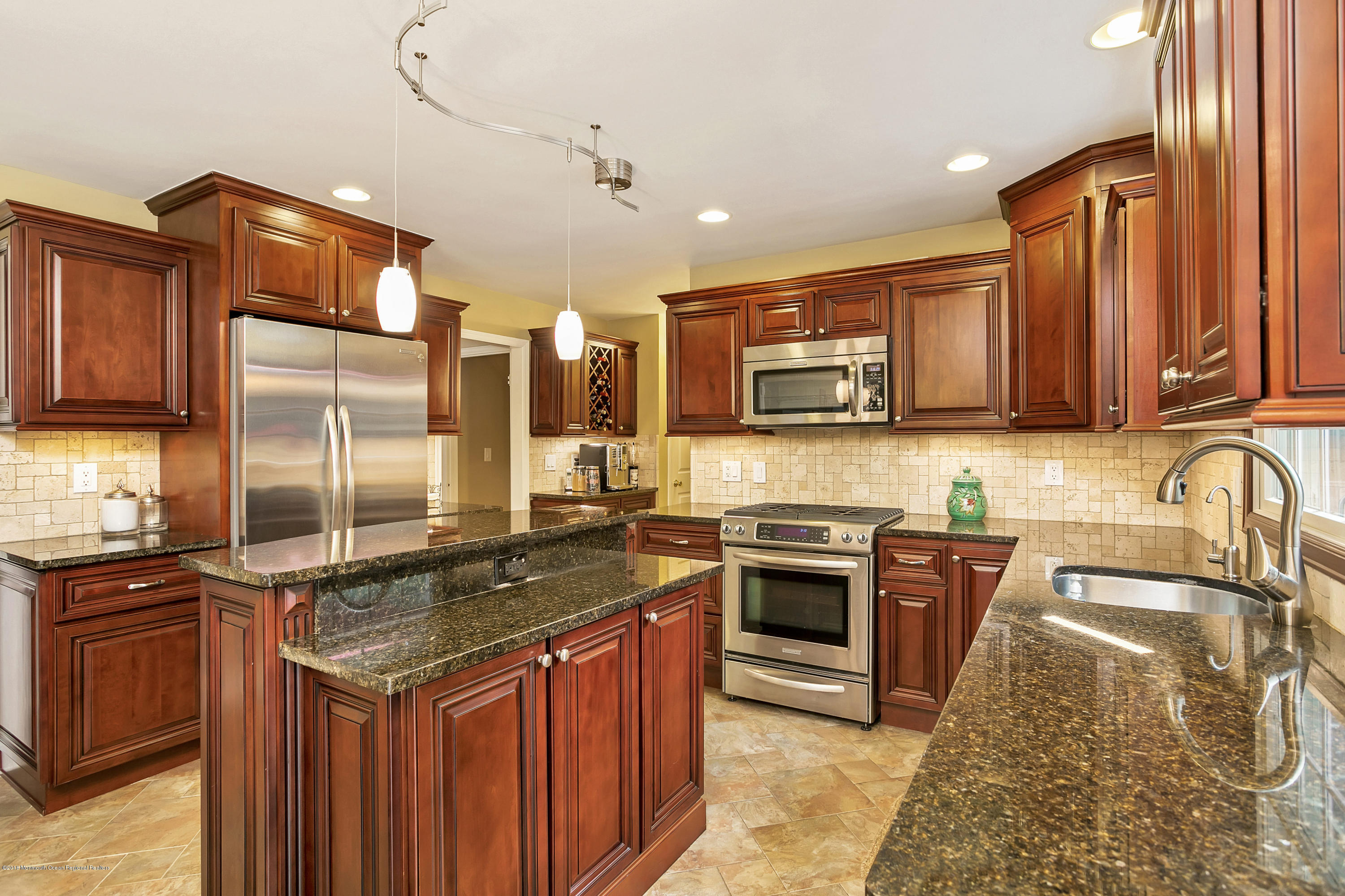 68 Agress Road Millstone Township, NJ 08535 - Photo 7 of 35 68 Agress Rd Millstone NJ-print-009-27-4
