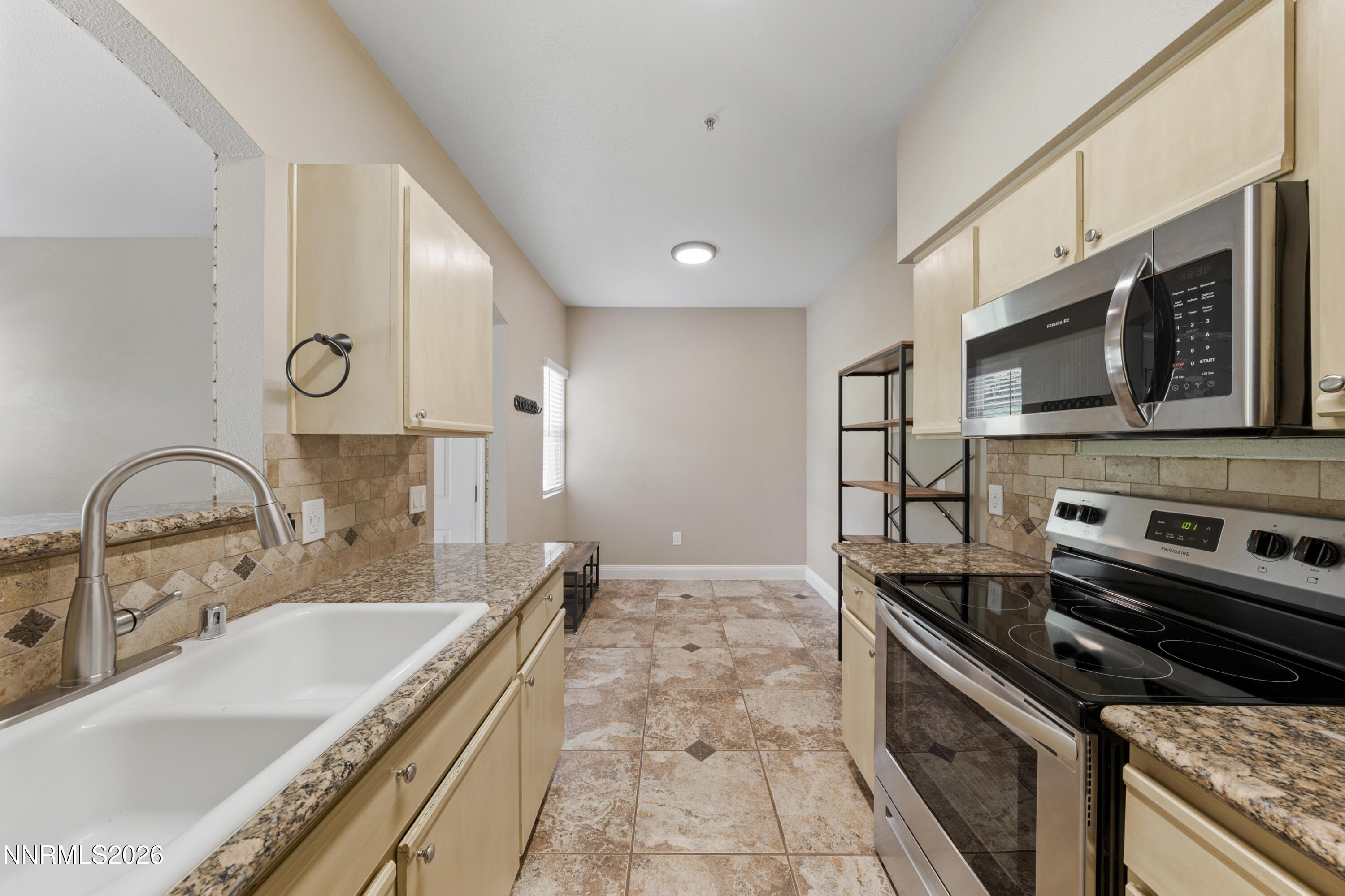 6850 Sharlands Avenue, Unit 1078 Reno, NV 89523 - Photo 7 of 32 A7V07353