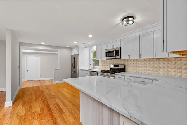 $759,900 | 315 Blackthorn Road, Barnstable, MA 02648