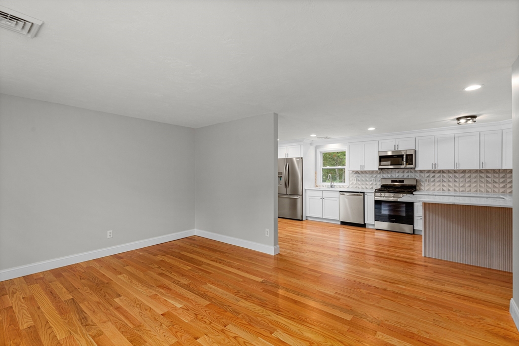 315 Blackthorn Road Barnstable, MA 02648 - Photo 20 of 36 Gallery Image 20
