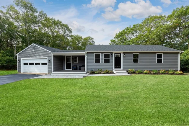 $759,900 | 315 Blackthorn Road, Barnstable, MA 02648