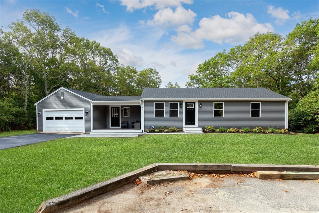 315 Blackthorn Road Barnstable, MA 02648 - Photo 4 of 36 Gallery Image 4