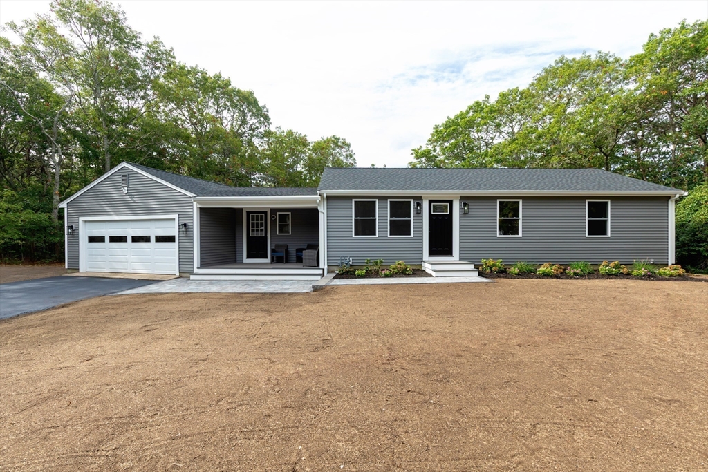 315 Blackthorn Road Barnstable, MA 02648 - Photo 5 of 36 Gallery Image 5