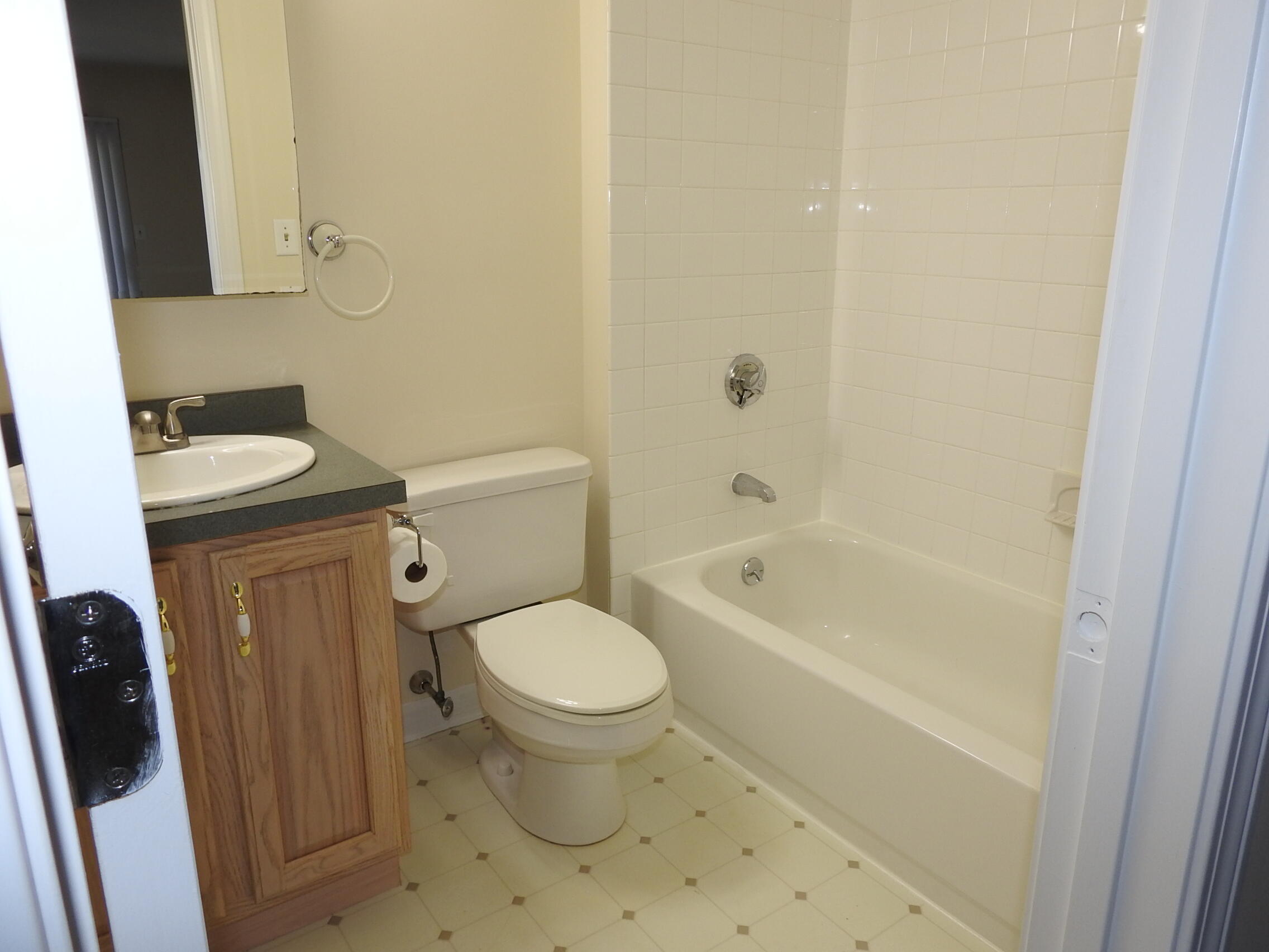 800 Bearses Way, Unit 4NF Hyannis, MA 02601 - Photo 12 of 18 DSCN5079