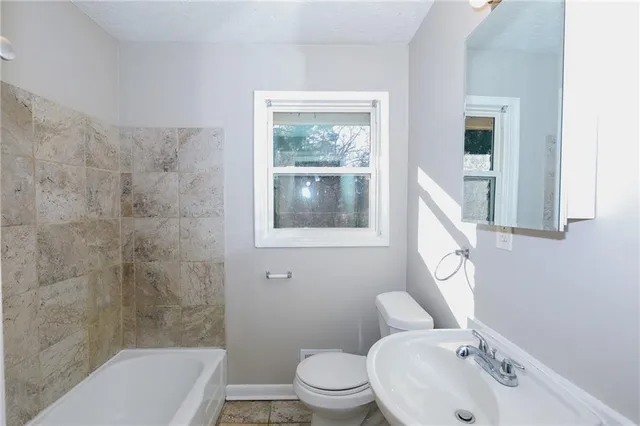 $1,600 | 4572 Campbellton Road Southwest, Atlanta, GA 30331