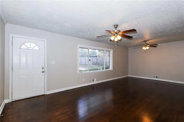 $1,600 | 4572 Campbellton Road Southwest, Atlanta, GA 30331