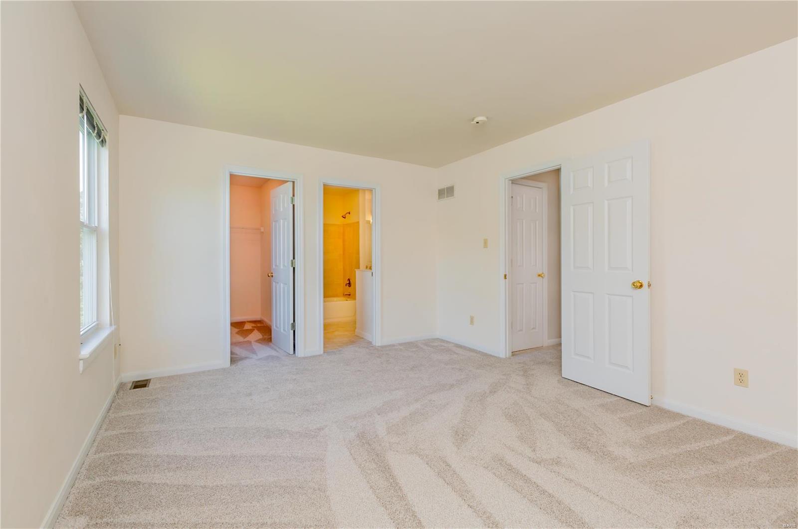 925 Kiefer Ridge Drive Ballwin, MO 63021 - Photo 29 of 44 Gallery Image 29