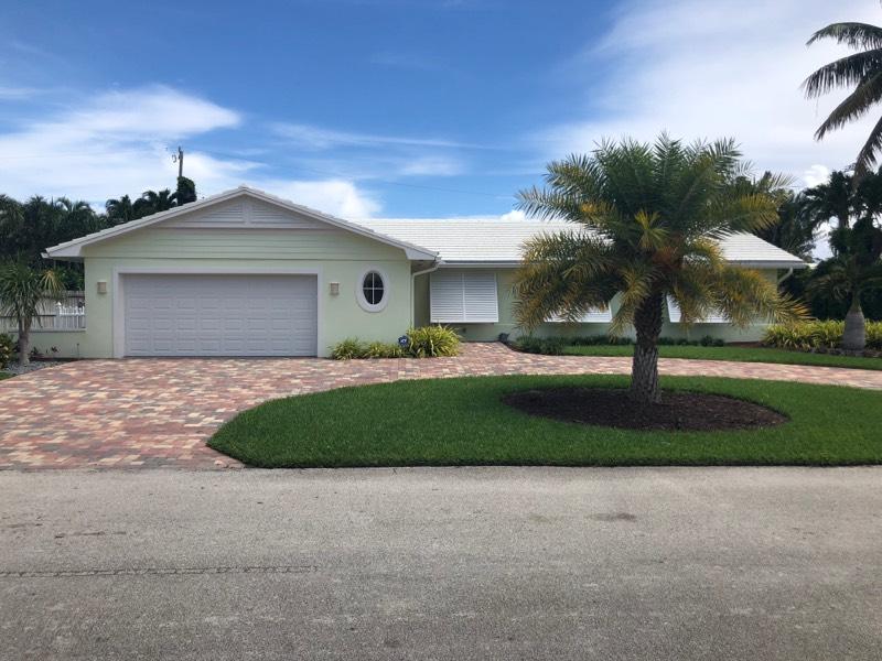 1150 Emerald Lane Singer Island, FL 33404 - Photo 1 of 3 Front Elevation