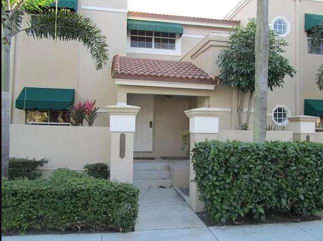 6516 Via Regina Boca Raton, FL 33433 - Photo 1 of 12 Front of Property