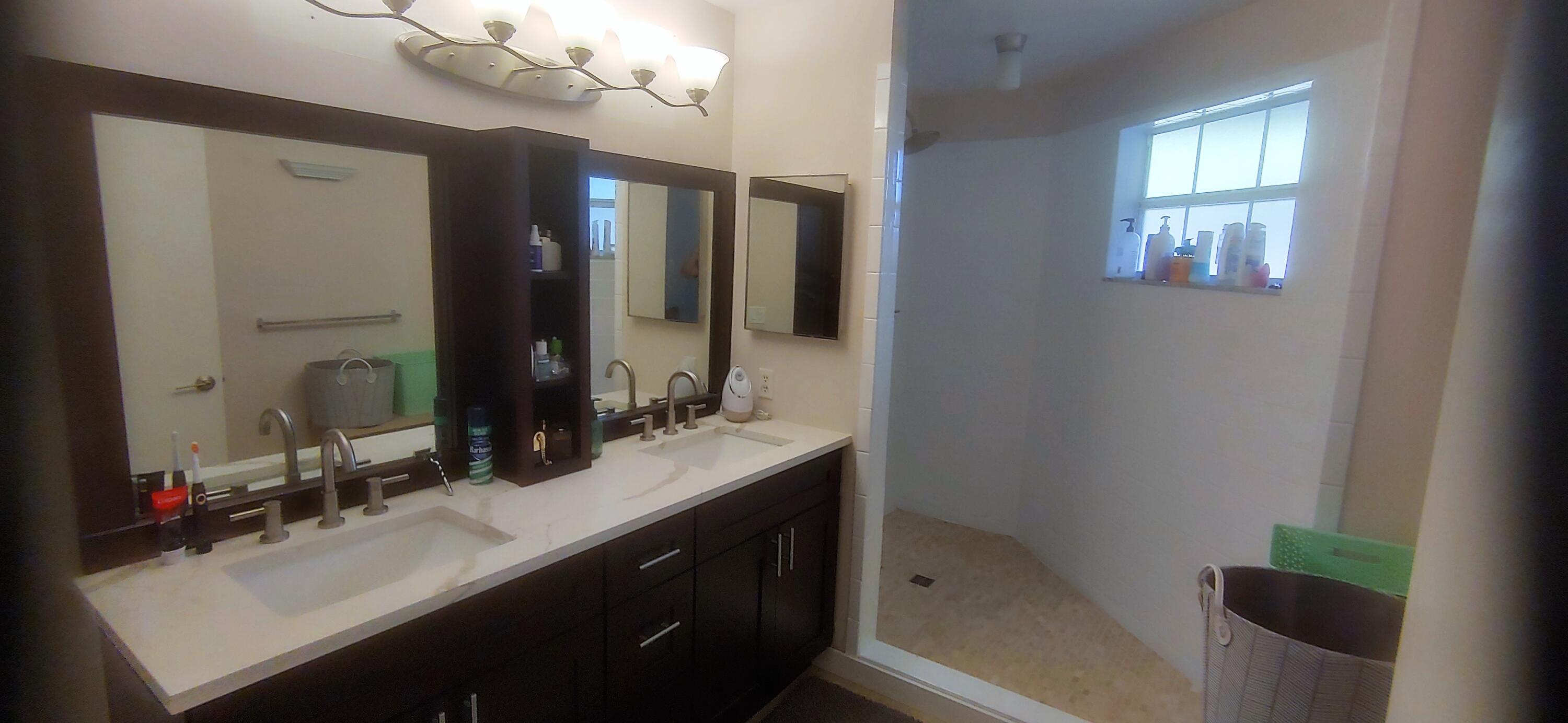 6516 Via Regina Boca Raton, FL 33433 - Photo 5 of 12 Master Bath