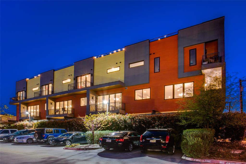 410 Melba Street, Unit 2 Dallas, TX 75208 - Photo 36 of 40 a car parked in front of a building