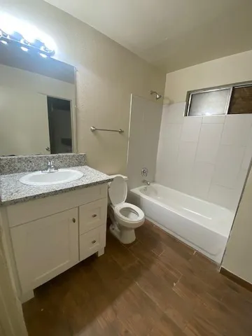 $1,199,000 | 1911 East Saginaw Way, Fresno, CA 93726