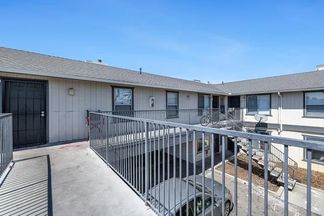 $1,199,000 | 1911 East Saginaw Way, Fresno, CA 93726