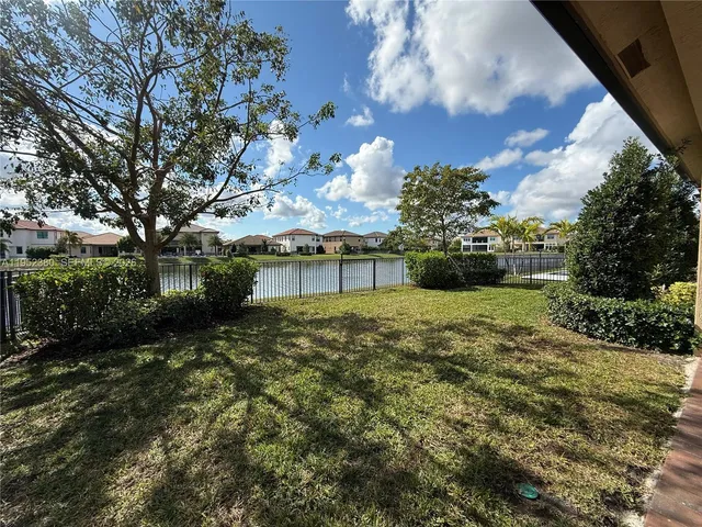 $1,030,000 | 12160 North Baypoint Circle, Parkland, FL 33076