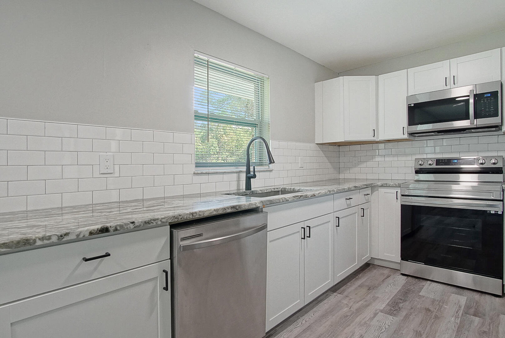 2113 Jacobs Road Fort Pierce, FL 34982 - Photo 10 of 12 2963EA30-1205-45CC-92CD-5D74D5C3B954