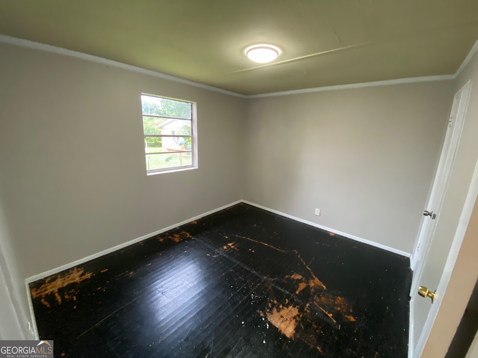 912 Thomas Street Macon, GA 31206 - Photo 7 of 23 a view of room with window