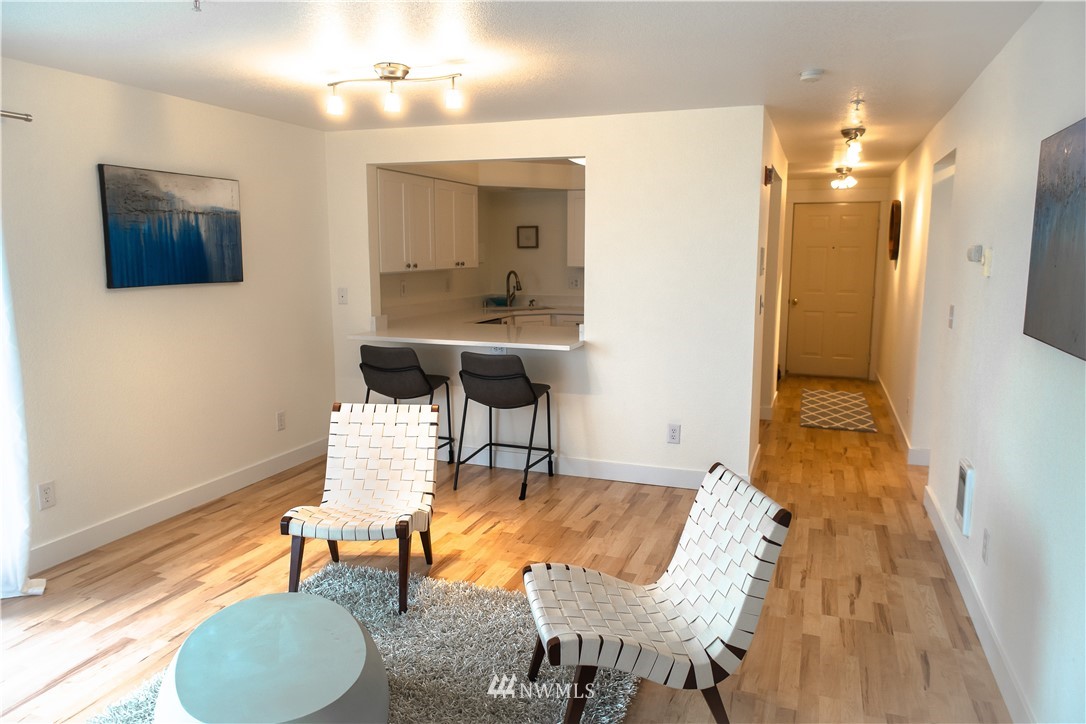 3733 Waller Road East, Unit 301 Tacoma, WA 98443 - Photo 5 of 17 a view of a livingroom with furniture and bathroom