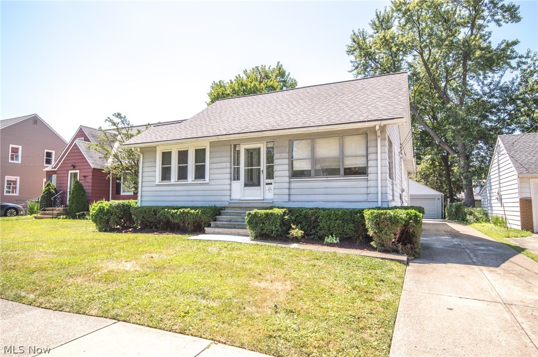 1144 Churchill Road Lyndhurst, OH 44124 - Photo 7 of 35