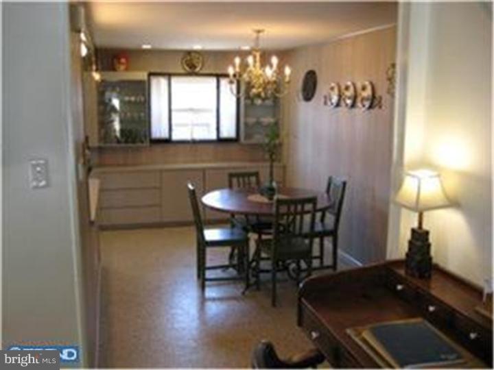 2817 Shelly Road Philadelphia, PA 19152 - Photo 6 of 16 Gallery Image 6