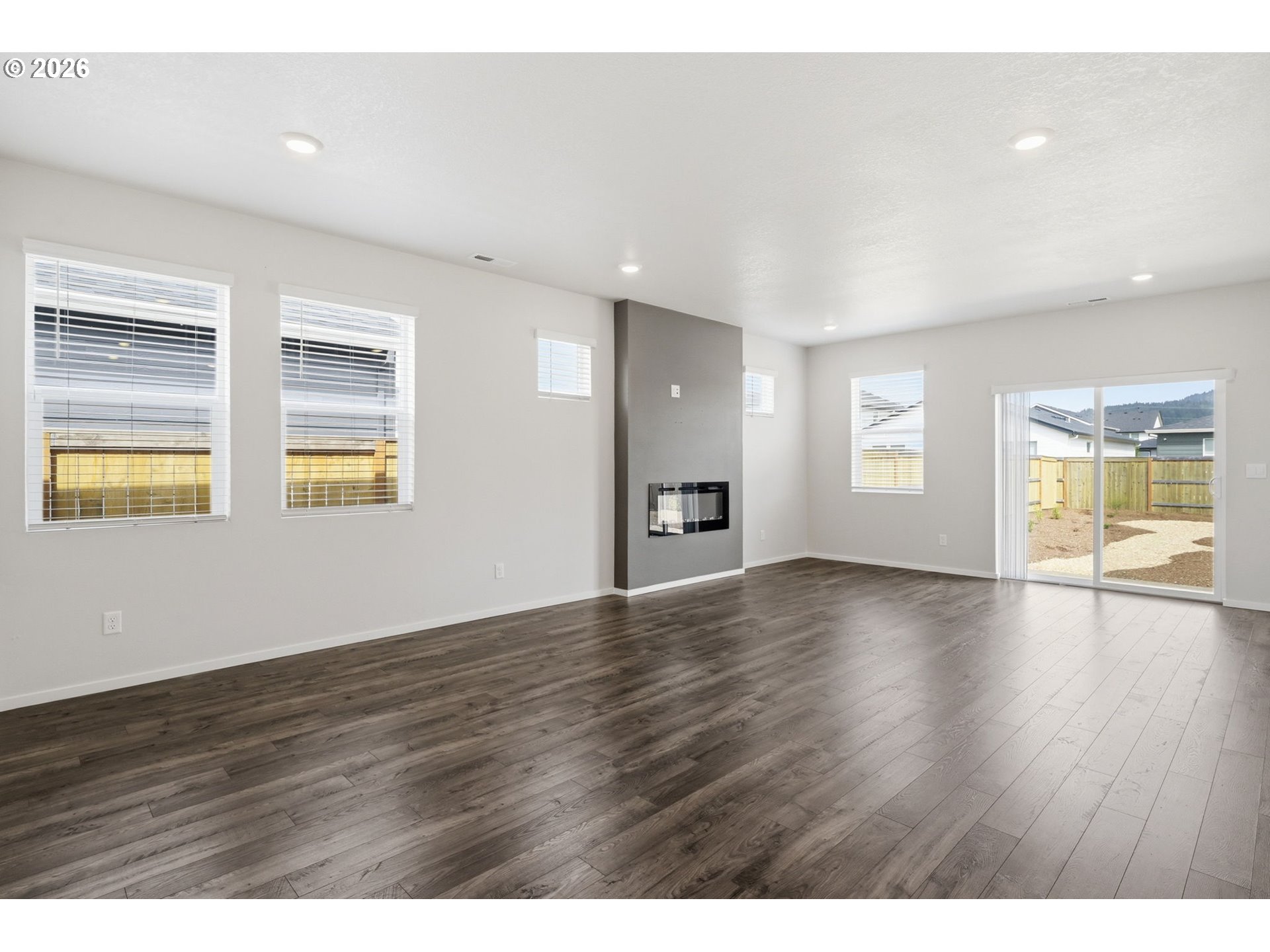 2646 V Street Springfield, OR 97477 - Photo 5 of 33