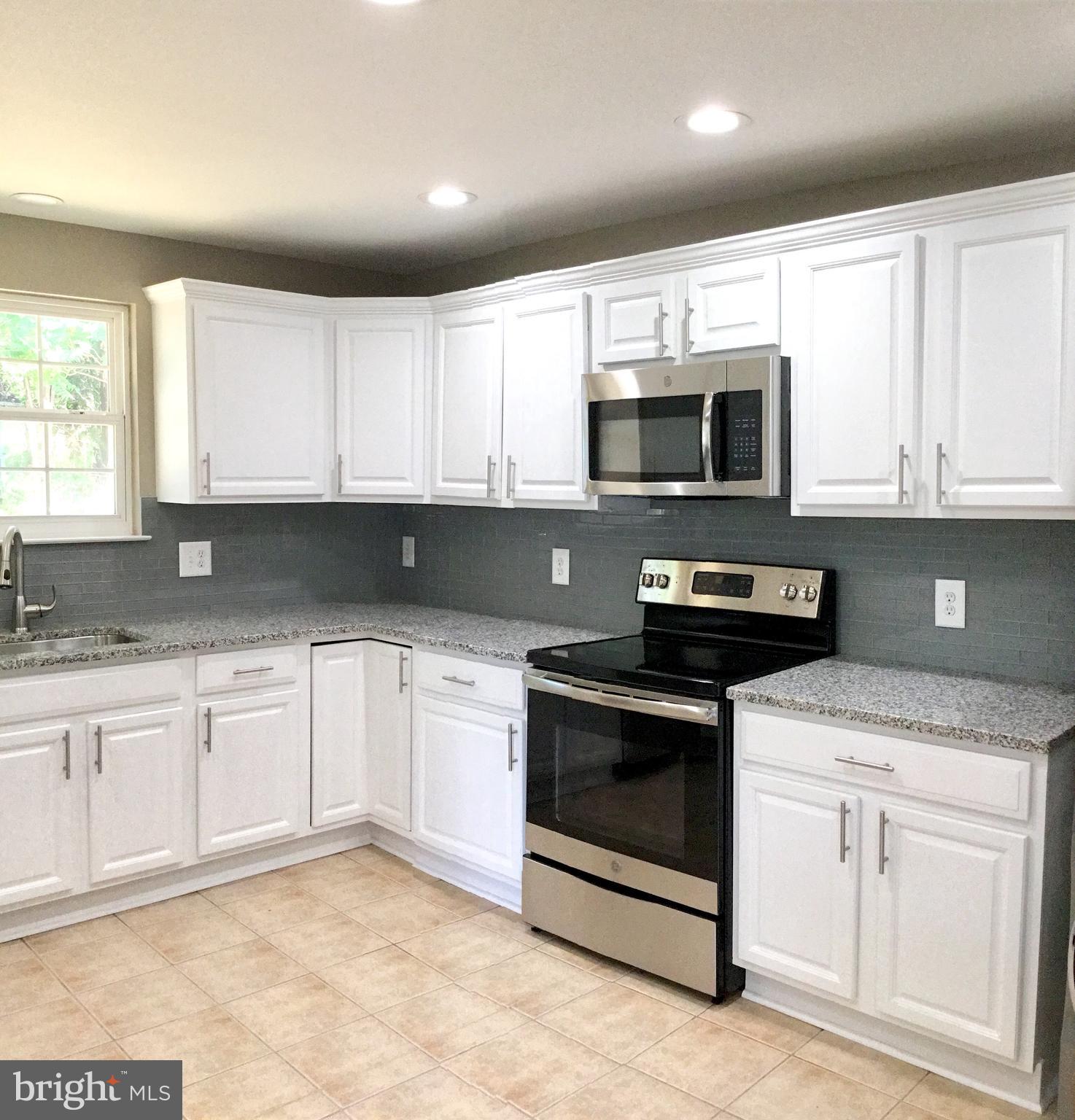4711 Powder Mill Road Beltsville, MD 20705 - Photo 16 of 32 Kitchen