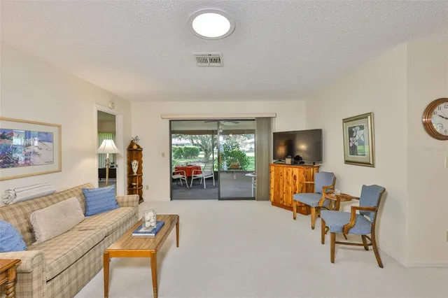 $209,000 | 1506 Laughton Place, Unit 307, Sun City Center, FL 33573
