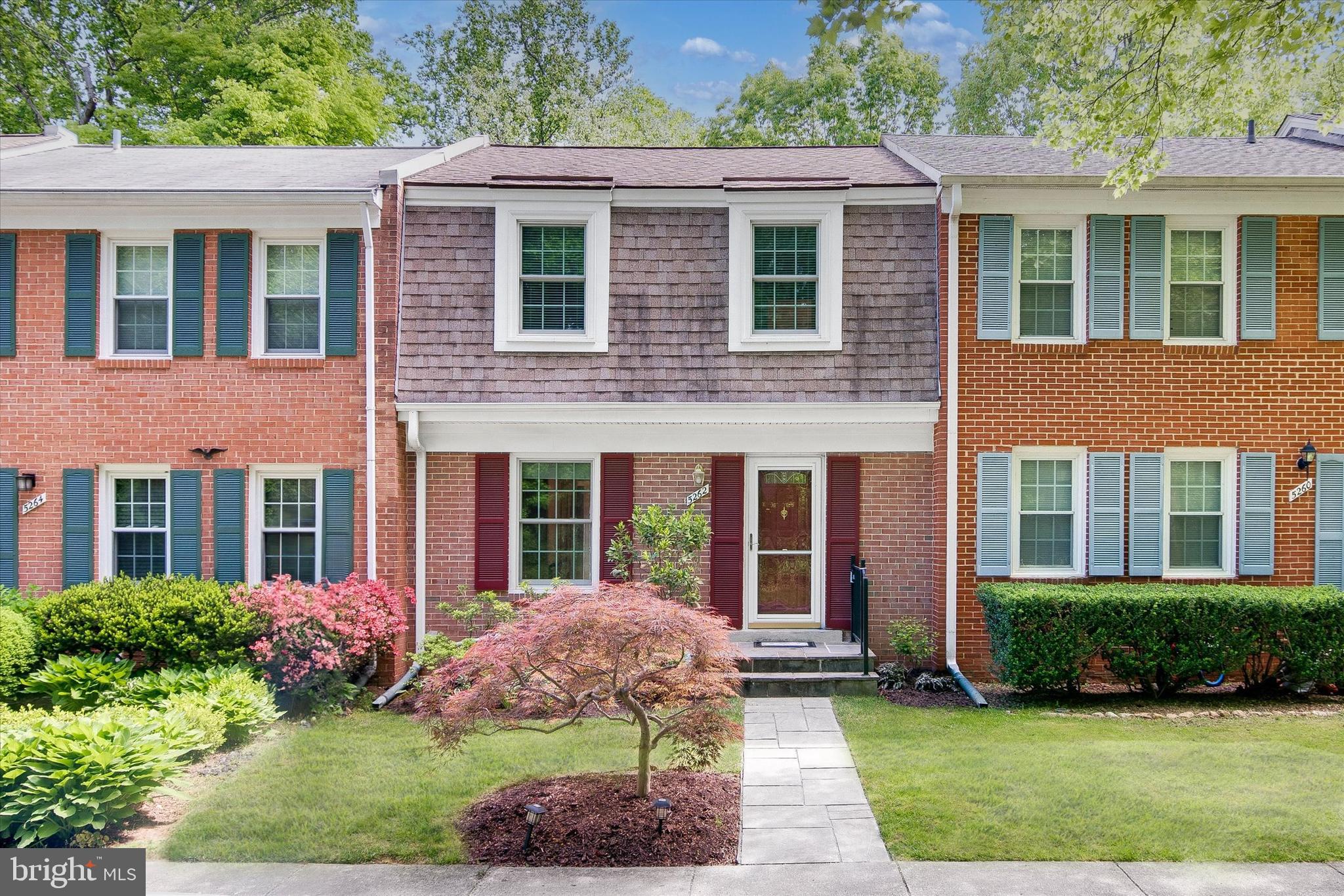 5262 Lonsdale Drive Springfield, VA 22151 - Photo 1 of 44 Lovely, remodeled home backing to parkland