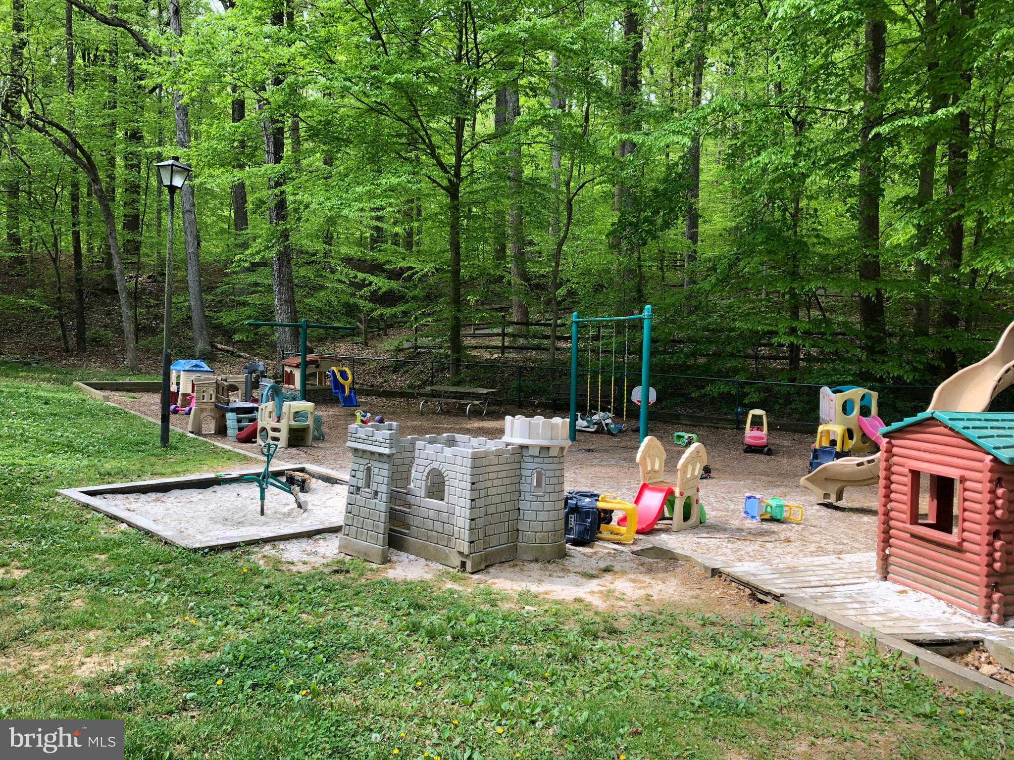 5262 Lonsdale Drive Springfield, VA 22151 - Photo 14 of 44 Children's play area