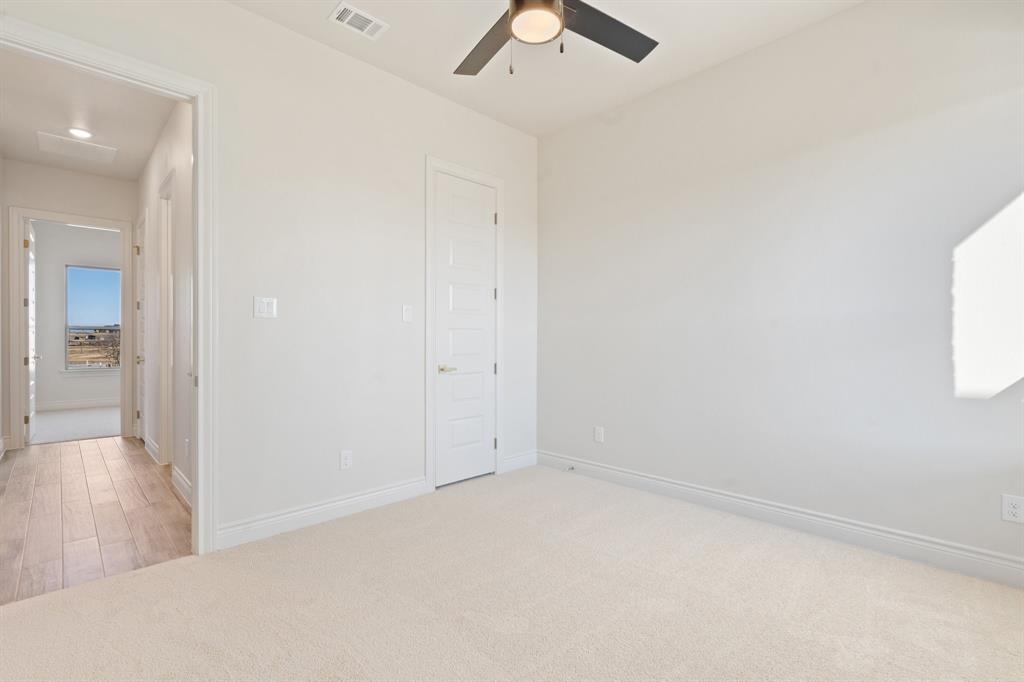 412 Collum View Azle, TX 76020 - Photo 25 of 37