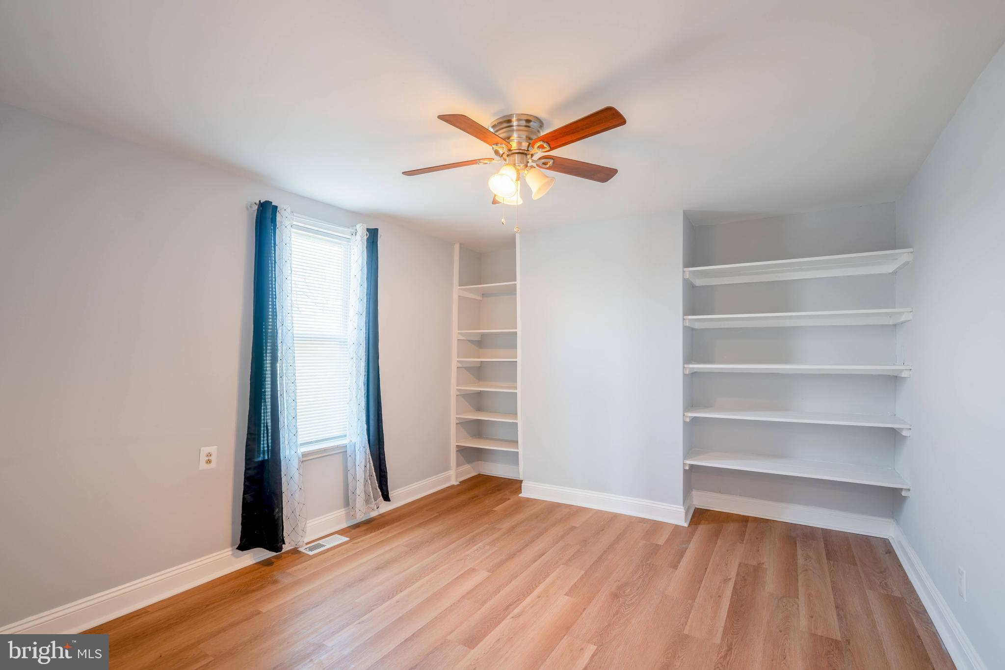 104 Ridge Avenue Baltimore, MD 21227 - Photo 30 of 49 Bedroom #5 with built in shelves