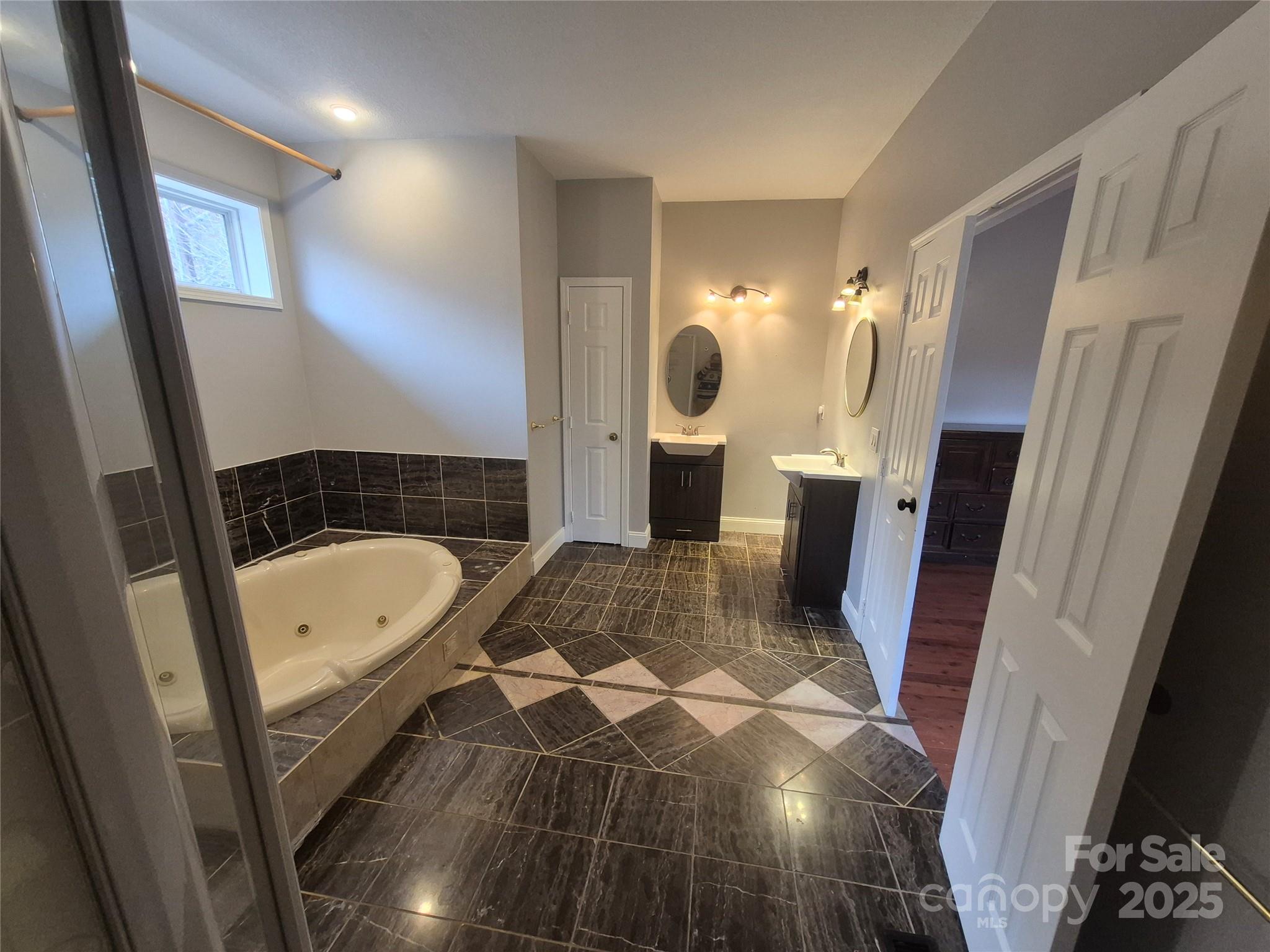 318 Vance Gap Road Asheville, NC 28804 - Photo 12 of 21