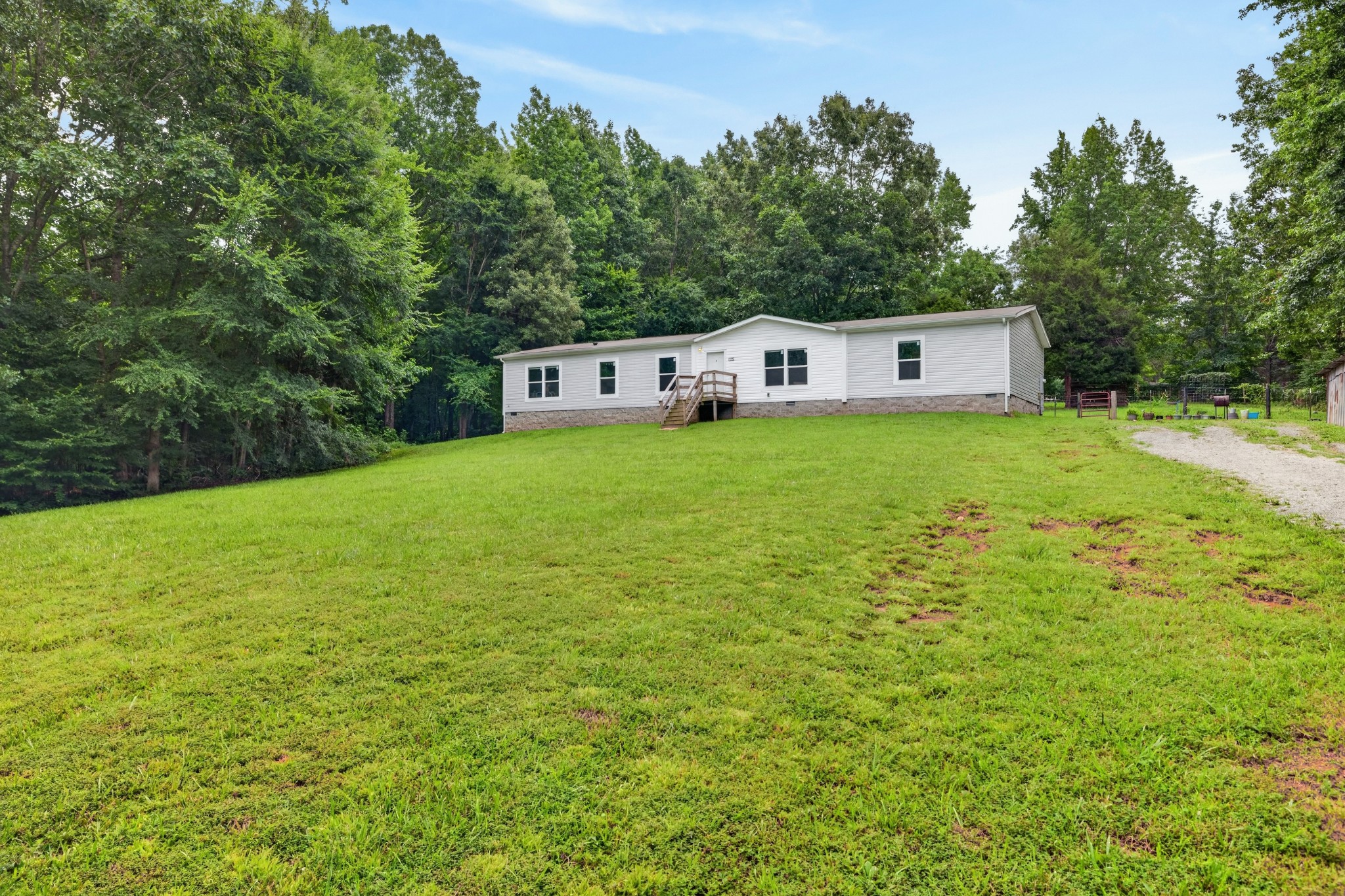 155 Earls Road Dover, TN 37058 - Photo 4 of 58