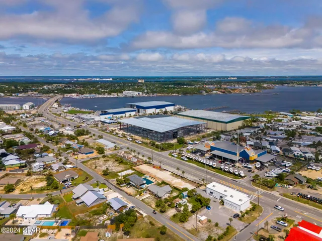 $800,000 | 4010 Thomas Drive, Panama City Beach, FL 32408