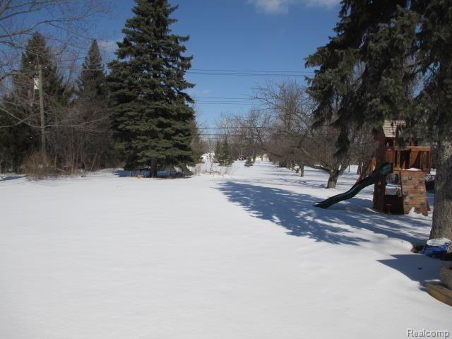17439 Faulman Road Clinton Township, MI 48035 - Photo 29 of 30 29.jpg