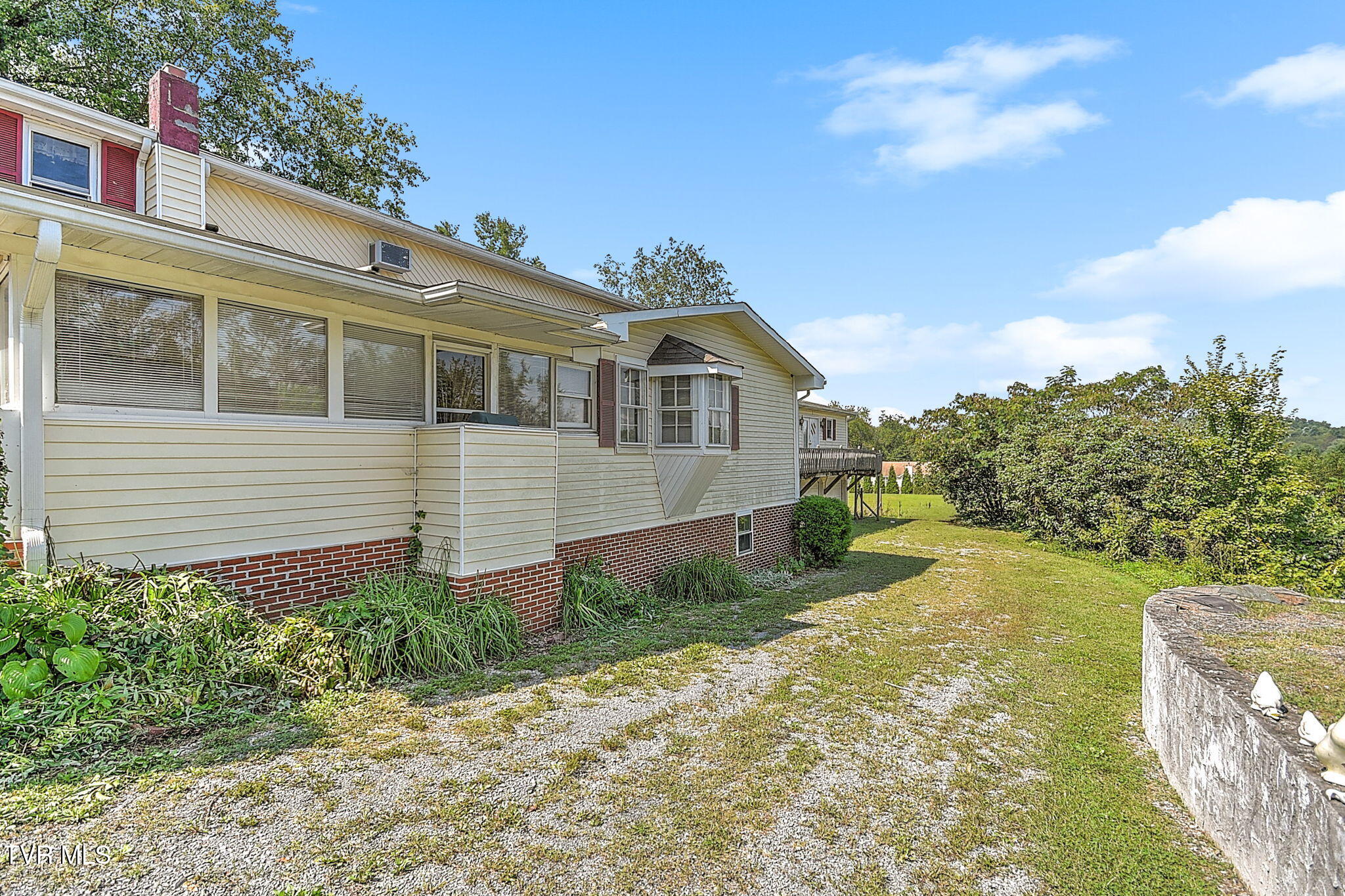215 Bullock Hollow Road Bristol, TN 37620 - Photo 30 of 32 215 Bullock Hollow Rd.