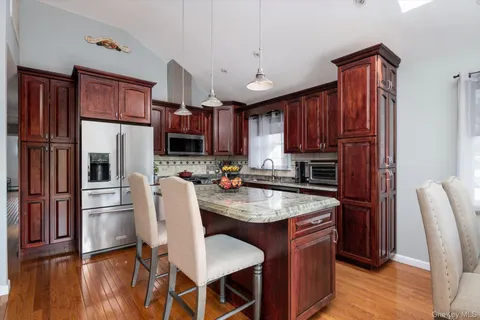 $939,000 | 38 Orchard Street, Merrick, NY 11566