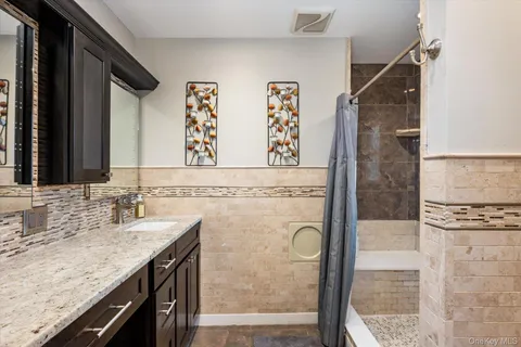 $939,000 | 38 Orchard Street, Merrick, NY 11566